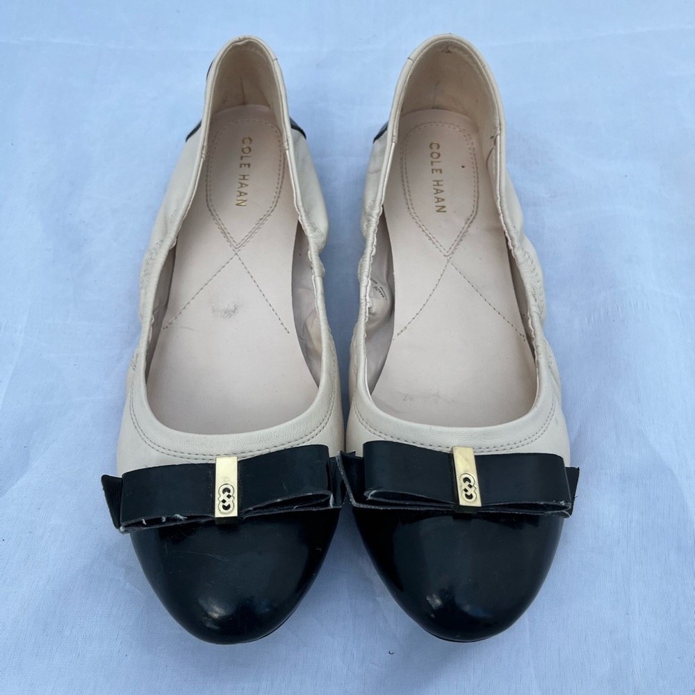 Cole Haan Elsie Ballet Flats Toe Cap & Black Front Bow size 9,5 - Picture 3 of 15